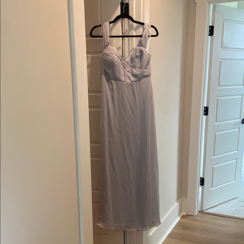 Elegant Light Gray Evening Gown